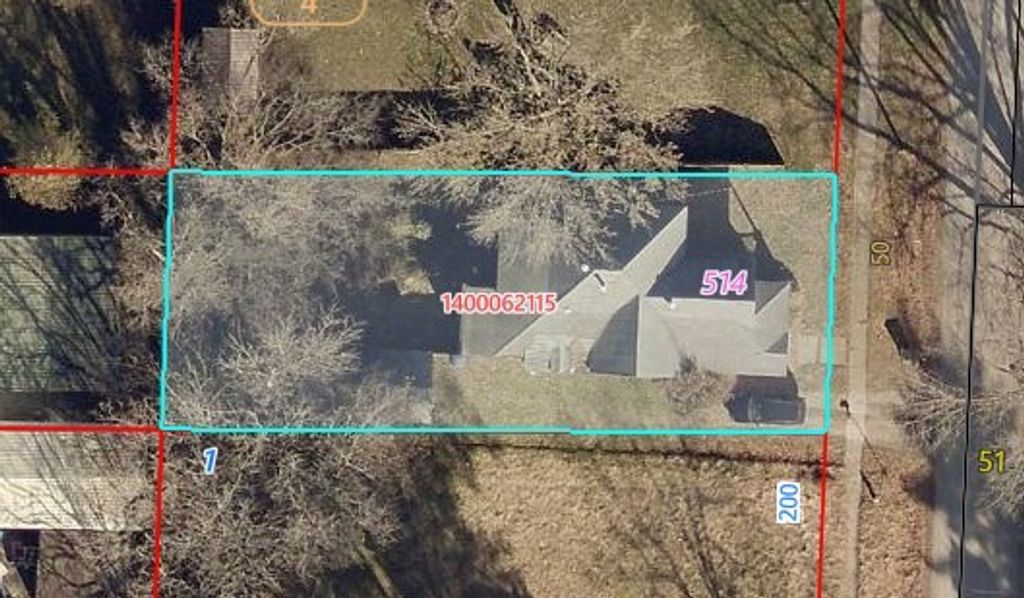 Image 14 of property listing at 514 N Cherry Street, Centralia, IL 62801