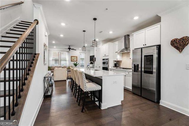 6635 Beacon Drive, Sandy Springs, GA 30328