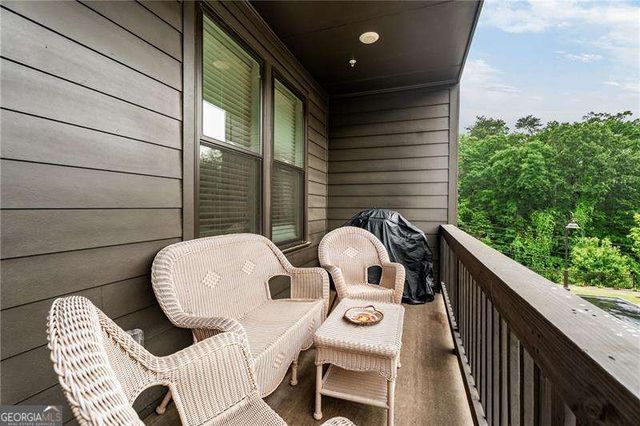 6635 Beacon Drive, Sandy Springs, GA 30328