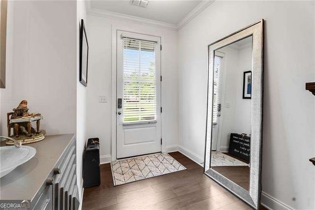 6635 Beacon Drive, Sandy Springs, GA 30328