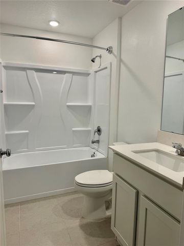 2704 PIONEER TRAIL, Eagle Lake, FL 33839