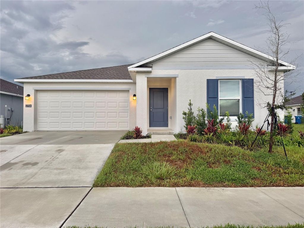 2704 PIONEER TRAIL, Eagle Lake, FL 33839
