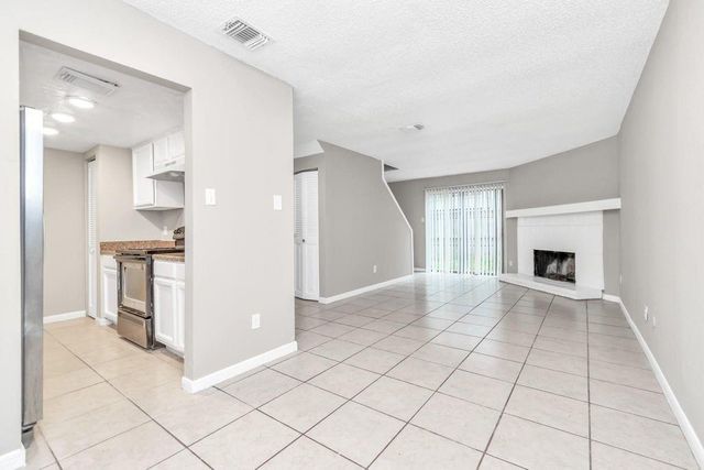 9557 Pagewood Lane 9557, Houston, TX 77063