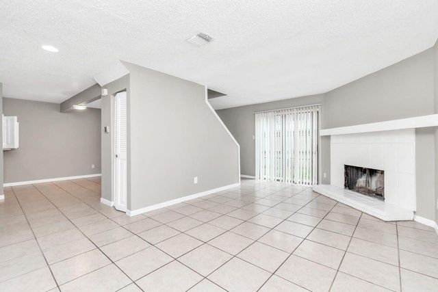 9557 Pagewood Lane 9557, Houston, TX 77063