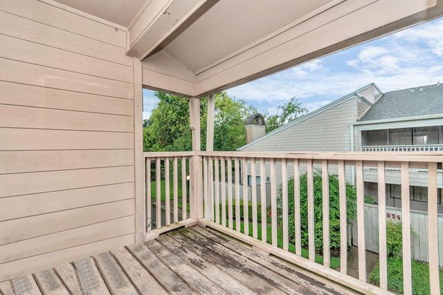 9557 Pagewood Lane 9557, Houston, TX 77063