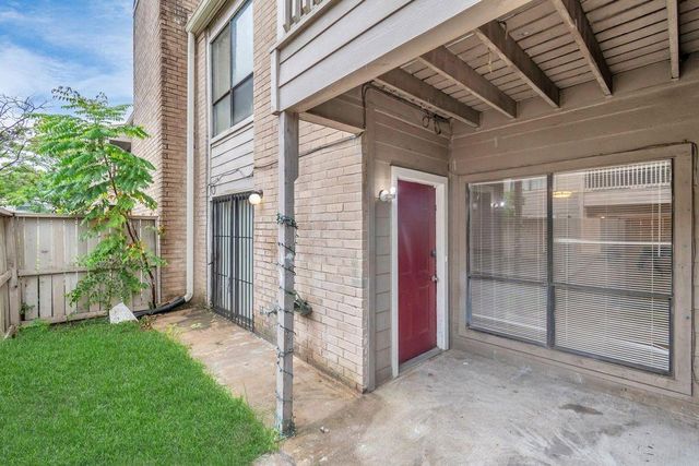 9557 Pagewood Lane 9557, Houston, TX 77063