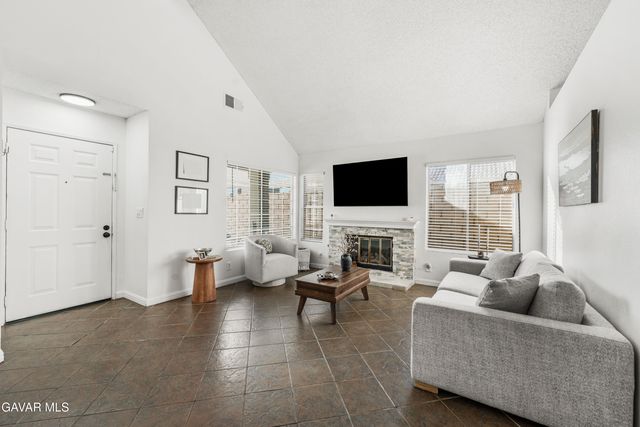 36843 Hillcrest Drive, Palmdale, CA 93552