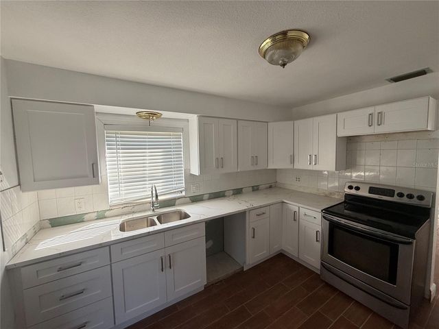 1000 49TH STREET N 115, St Petersburg, FL 33710