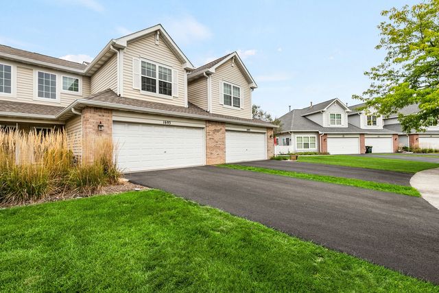 1693 S Candlestick Way 1693, Waukegan, IL 60085