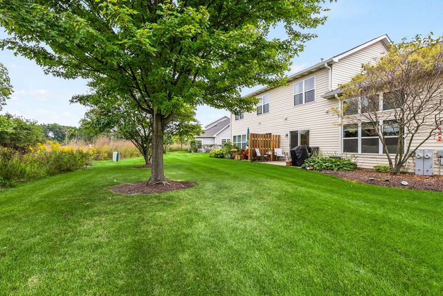 1693 S Candlestick Way 1693, Waukegan, IL 60085