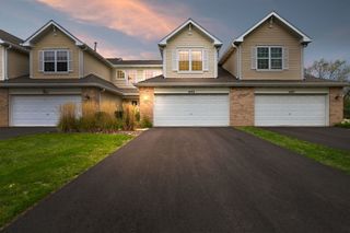 1693 S Candlestick Way 1693, Waukegan, IL 60085