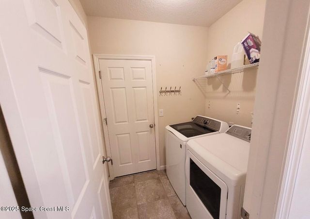 590 Trymore Drive SE, Palm Bay, FL 32909