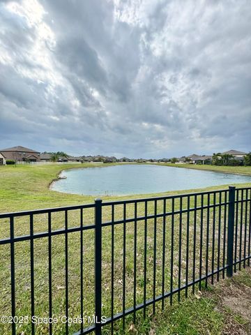 590 Trymore Drive SE, Palm Bay, FL 32909