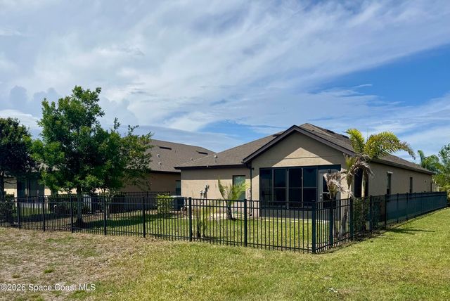 590 Trymore Drive SE, Palm Bay, FL 32909