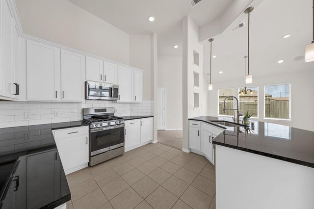 13105 Oleander Bay Lane, Texas City, TX 77568