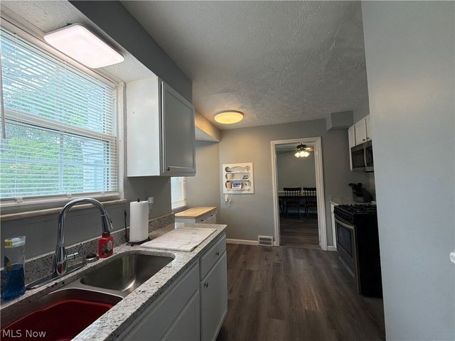 3714 Avalon Road, Shaker Heights, OH 44120
