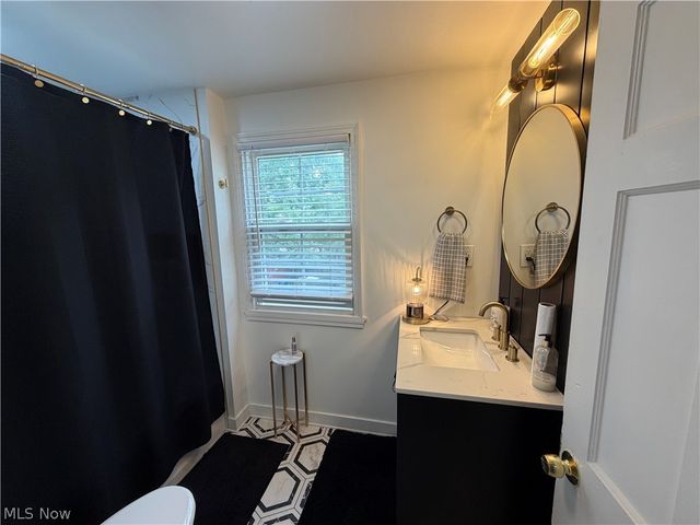 3714 Avalon Road, Shaker Heights, OH 44120