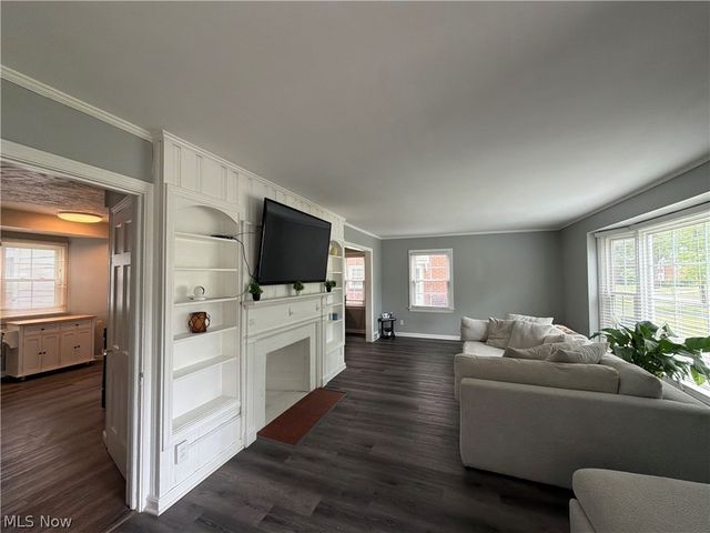 3714 Avalon Road, Shaker Heights, OH 44120