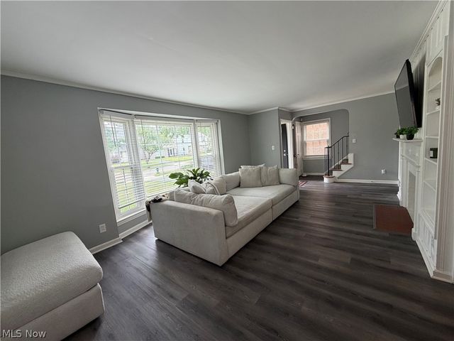 3714 Avalon Road, Shaker Heights, OH 44120