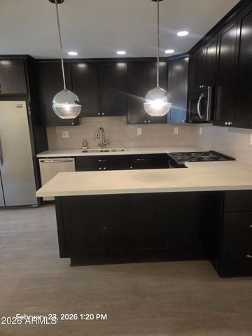 5525 E THOMAS Road O11, Phoenix, AZ 85018