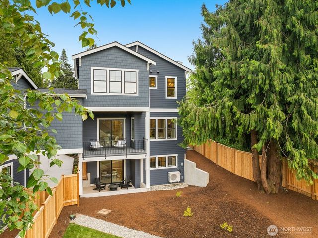 4515 150th Avenue SE, Bellevue, WA 98006