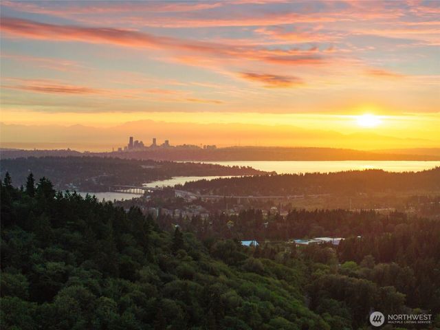 4515 150th Avenue SE, Bellevue, WA 98006