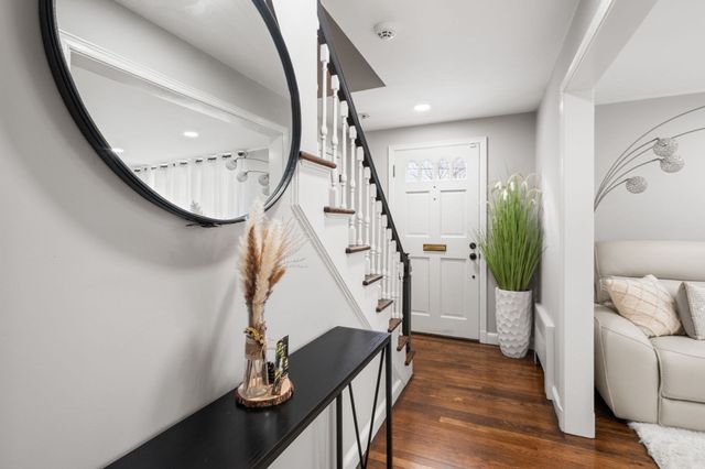 120 Brattle St, Worcester, MA 01606