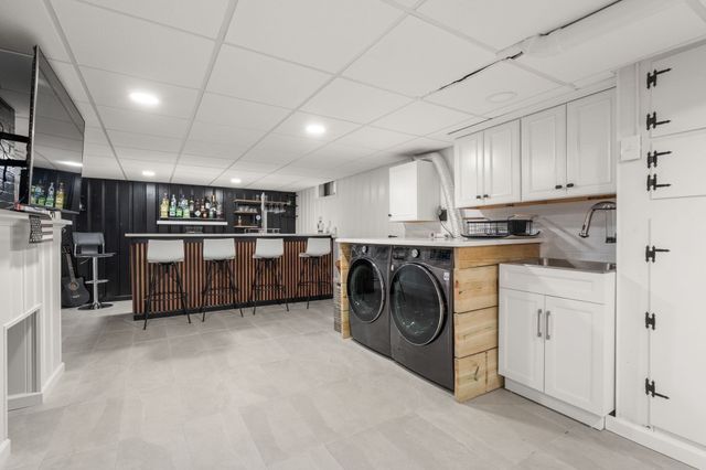 120 Brattle St, Worcester, MA 01606