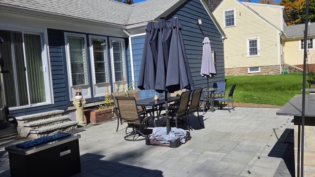 120 Brattle St, Worcester, MA 01606