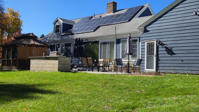 120 Brattle St, Worcester, MA 01606