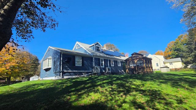 120 Brattle St, Worcester, MA 01606