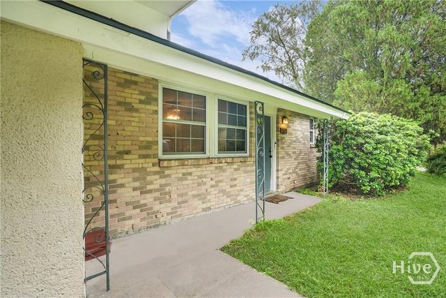 202 Inglewood Drive, Savannah, GA 31406