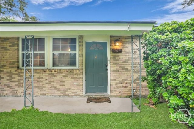 202 Inglewood Drive, Savannah, GA 31406