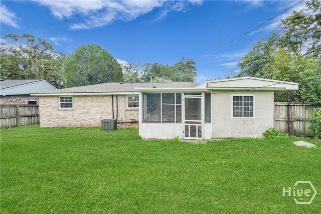 202 Inglewood Drive, Savannah, GA 31406