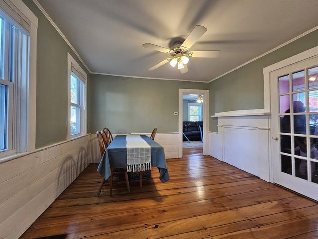 17 Grove St, Weymouth, MA 02189