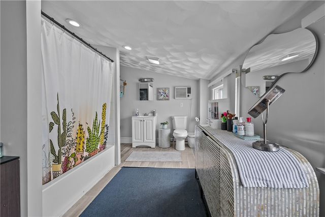 54 Delway Road, East Providence, RI 02914