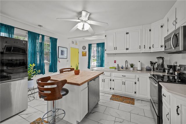 54 Delway Road, East Providence, RI 02914