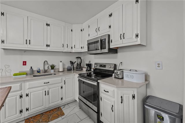 54 Delway Road, East Providence, RI 02914