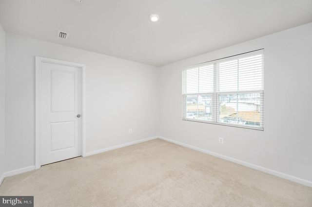 7233 STATESMAN BLVD, Ruther Glen, VA 22546