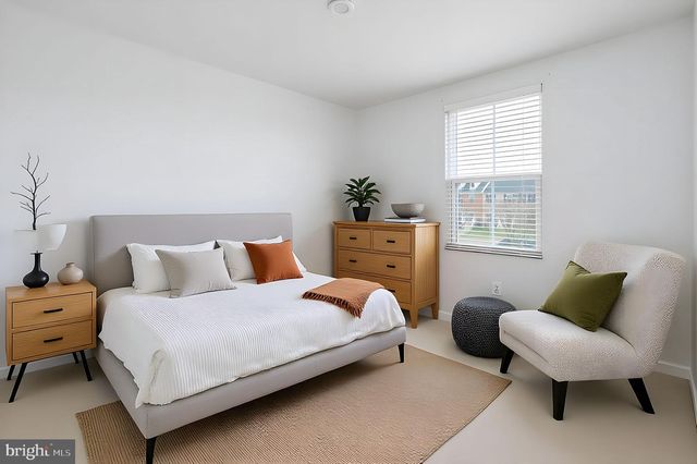 7233 STATESMAN BLVD, Ruther Glen, VA 22546