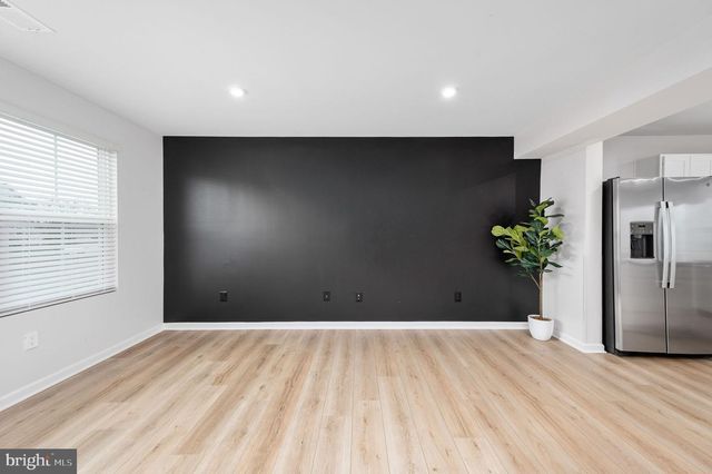 7233 STATESMAN BLVD, Ruther Glen, VA 22546