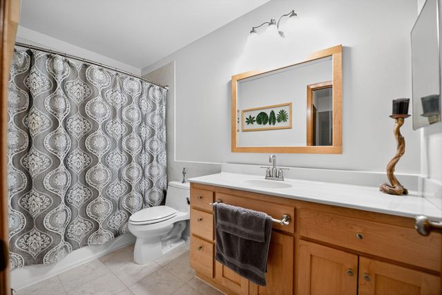 2700 Oxford Street N 135, Roseville, MN 55113