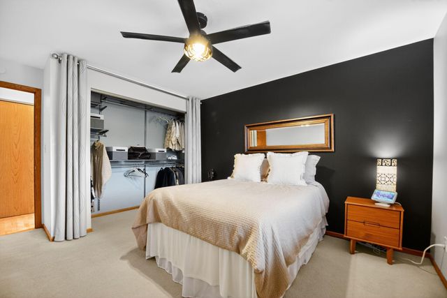 2700 Oxford Street N 135, Roseville, MN 55113