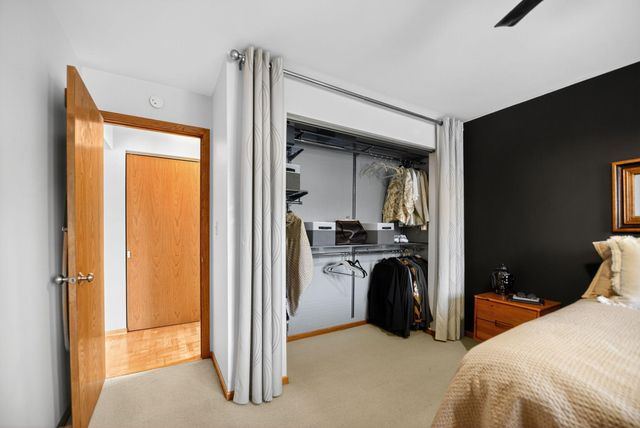 2700 Oxford Street N 135, Roseville, MN 55113