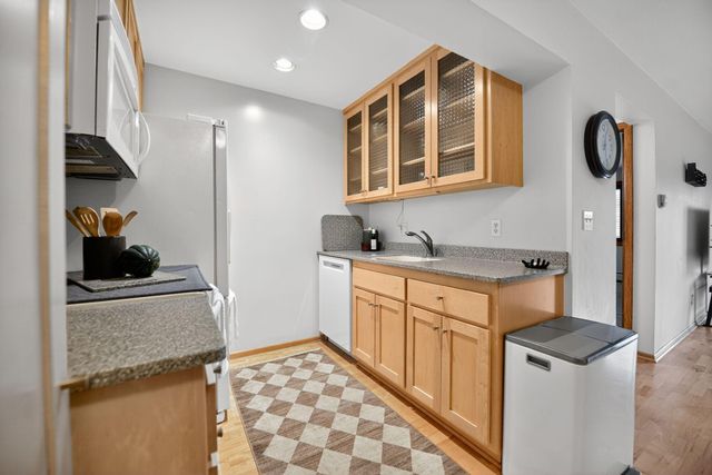 2700 Oxford Street N 135, Roseville, MN 55113