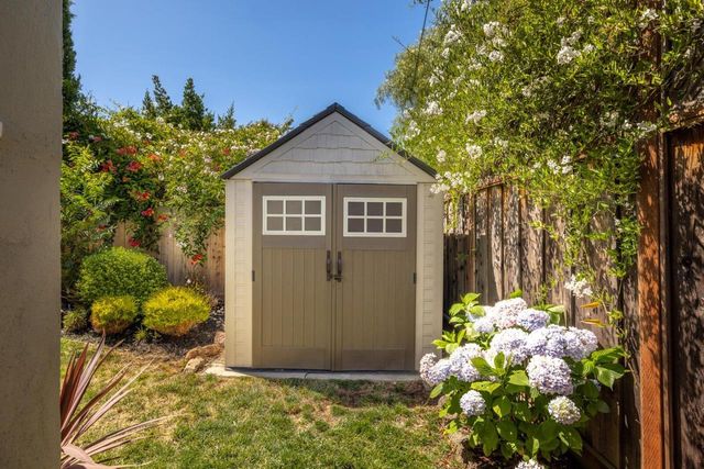 905 Haddon Drive, San Mateo, CA 94402