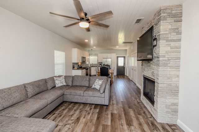 1525 McAdams Road C, Possum Kingdom Lake, TX 76449