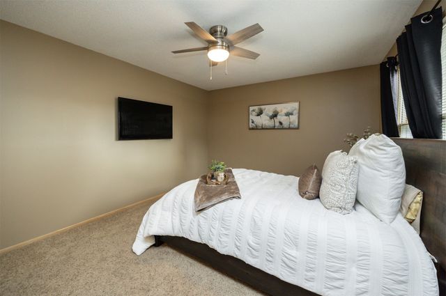 1070 50th Street 3D, West Des Moines, IA 50266