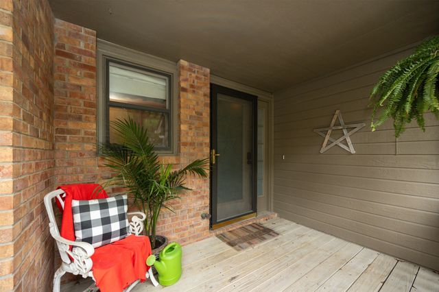 1070 50th Street 3D, West Des Moines, IA 50266