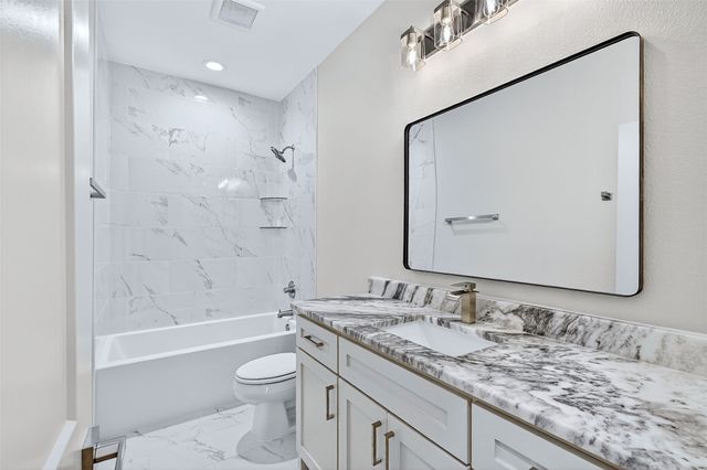 2520 S Scullin Avenue, Denison, TX 75020